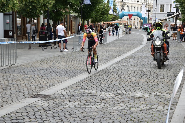 甲球队的成 甲球队的成